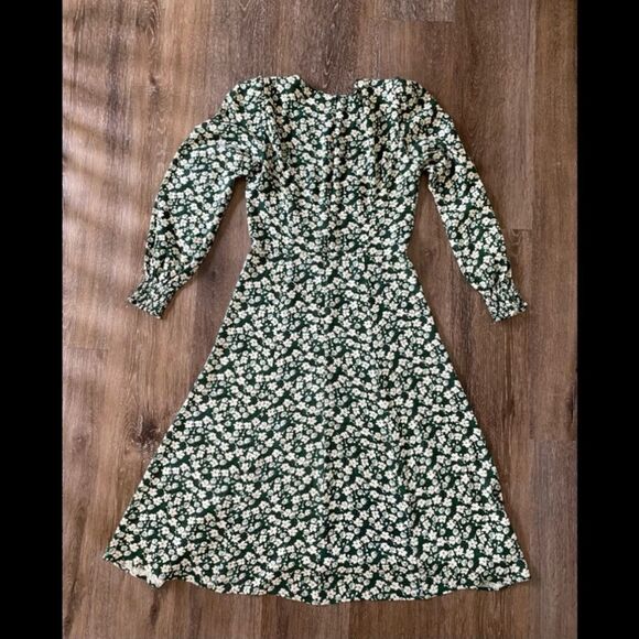Reformation Hunt Dress in Cilantro Sz 4 - Picture 2 of 4
